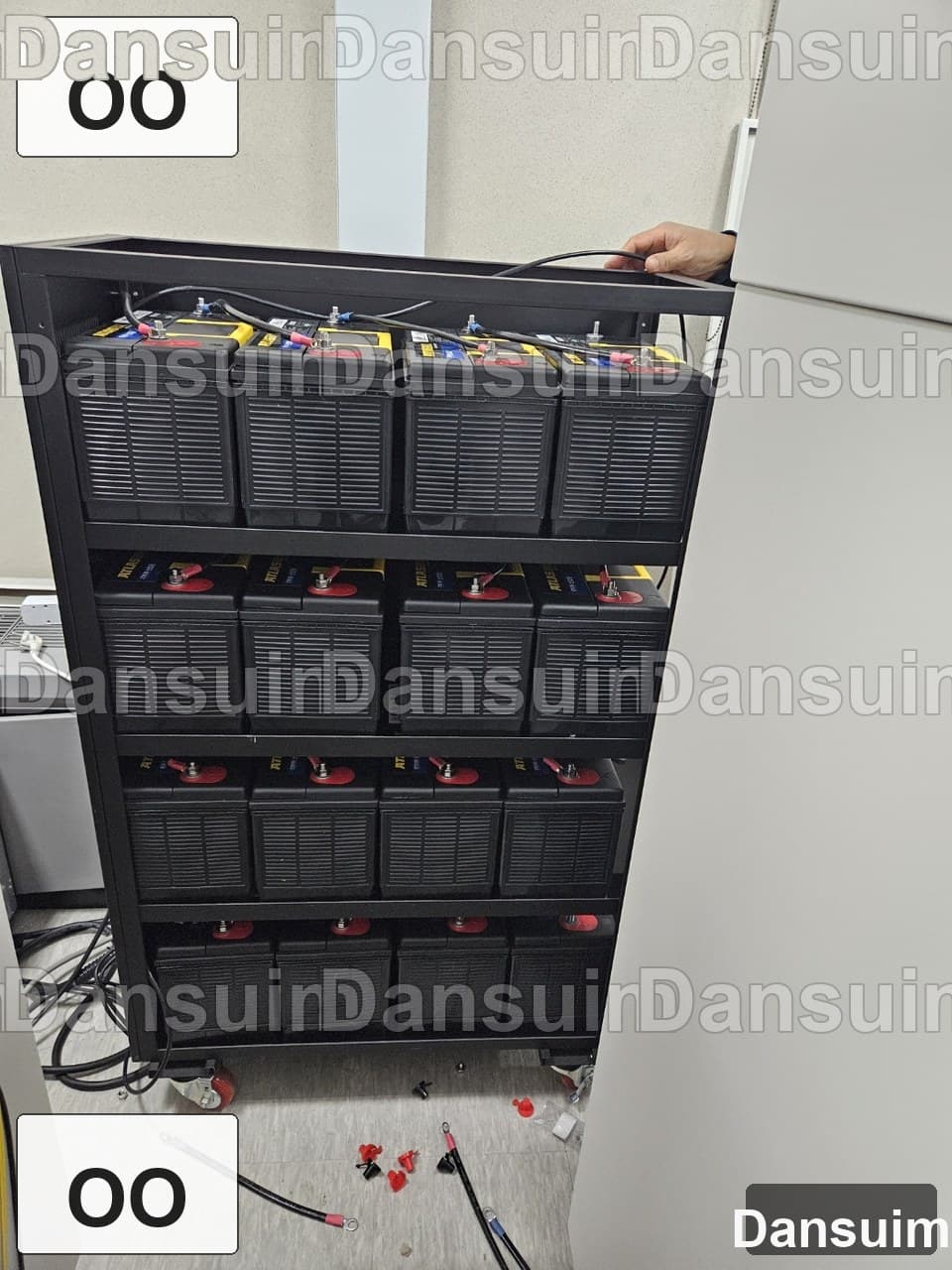 OO 현장 산업용 배터리 교체 사례 8 (ITX100_48EA) | UPS 배터리 설치
